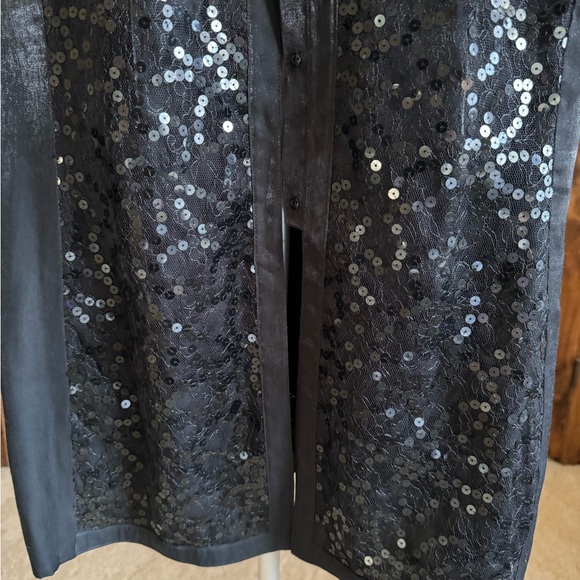 3/$20 Black ladies fancy sequence vest - Picture 3 of 4